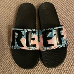 Reef slides